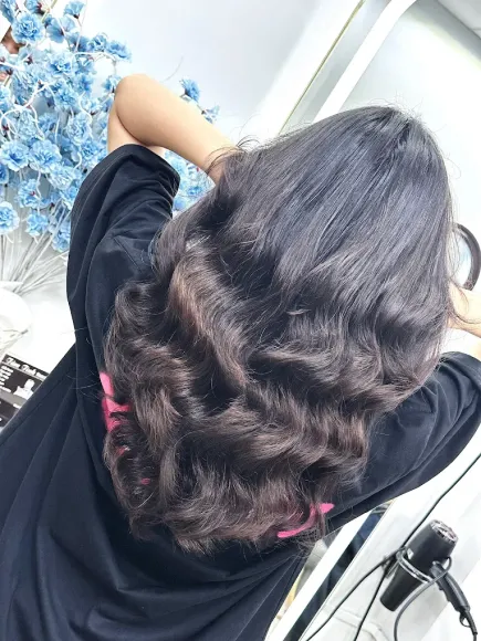 Uốn tóc giá rẻ tại Bình Tân 